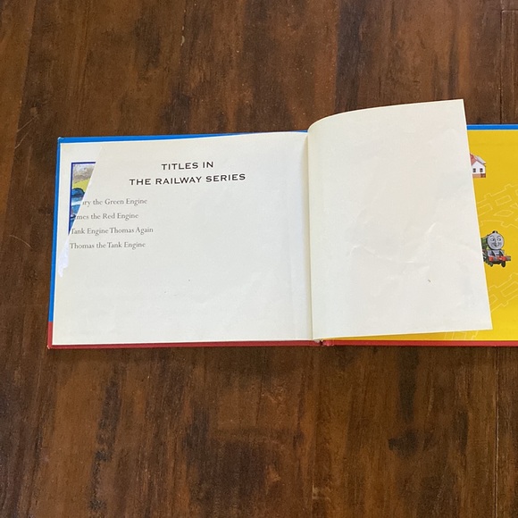 3 Thomas the Trains & Friends Children’s Books - Picture 7 of 8